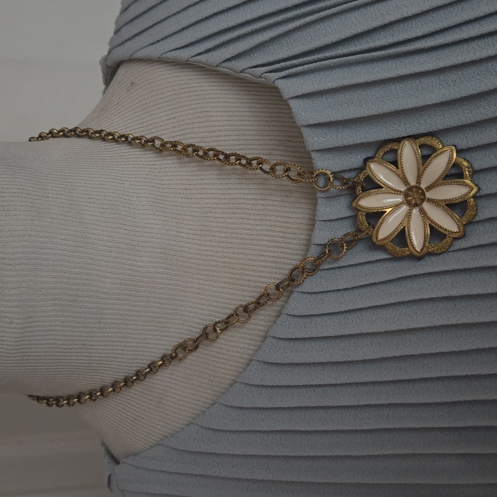 Daisy Necklace